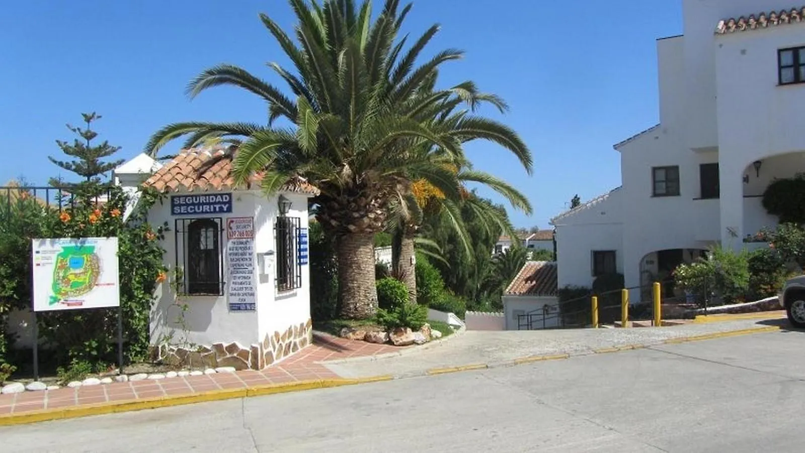 Apartment Ferienwohnung Fuer 4 Personen Ca 70 Qm In Nerja, Andalusien Costa Del Sol